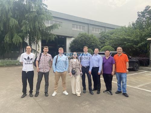 Warmly Welcome Russia Customer Visit Our Factory